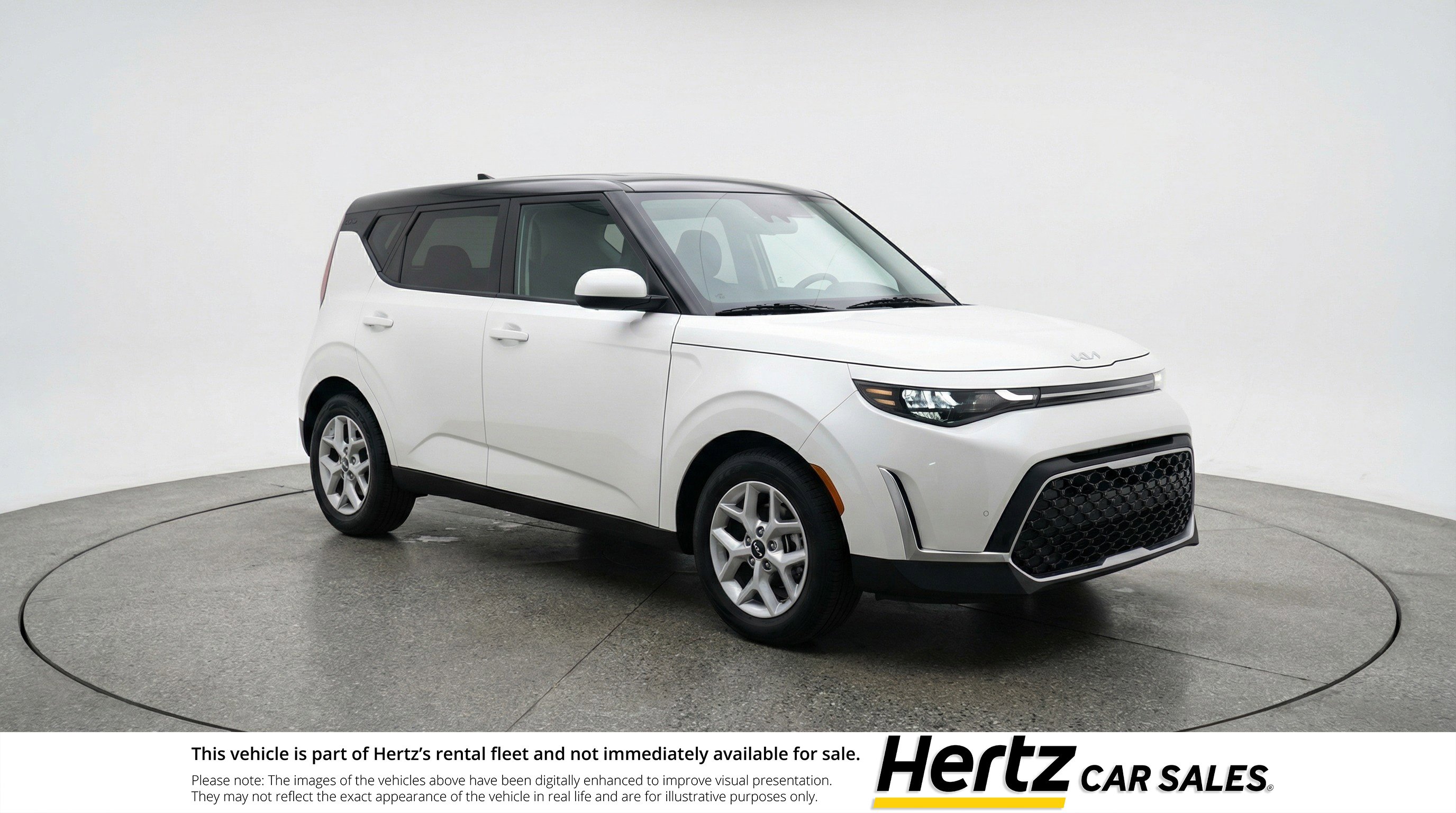 Used 2025 Kia Soul LX w/ LX Technology Package FWD image 1