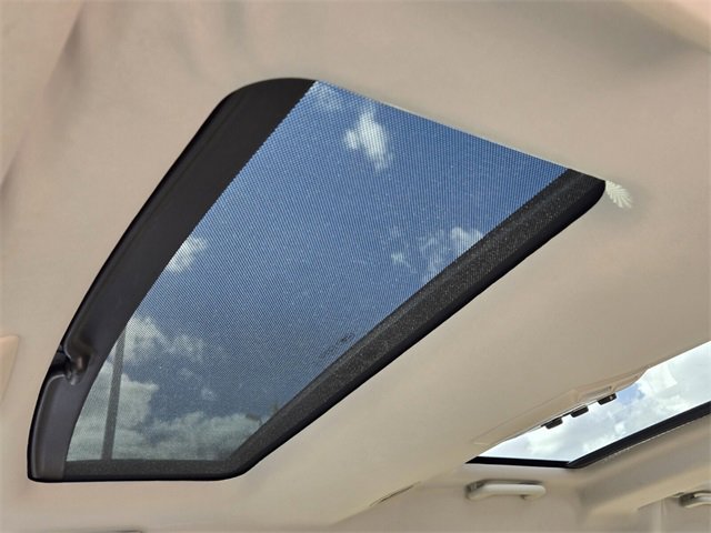 Used 2016 Land Rover LR4 HSE image 19