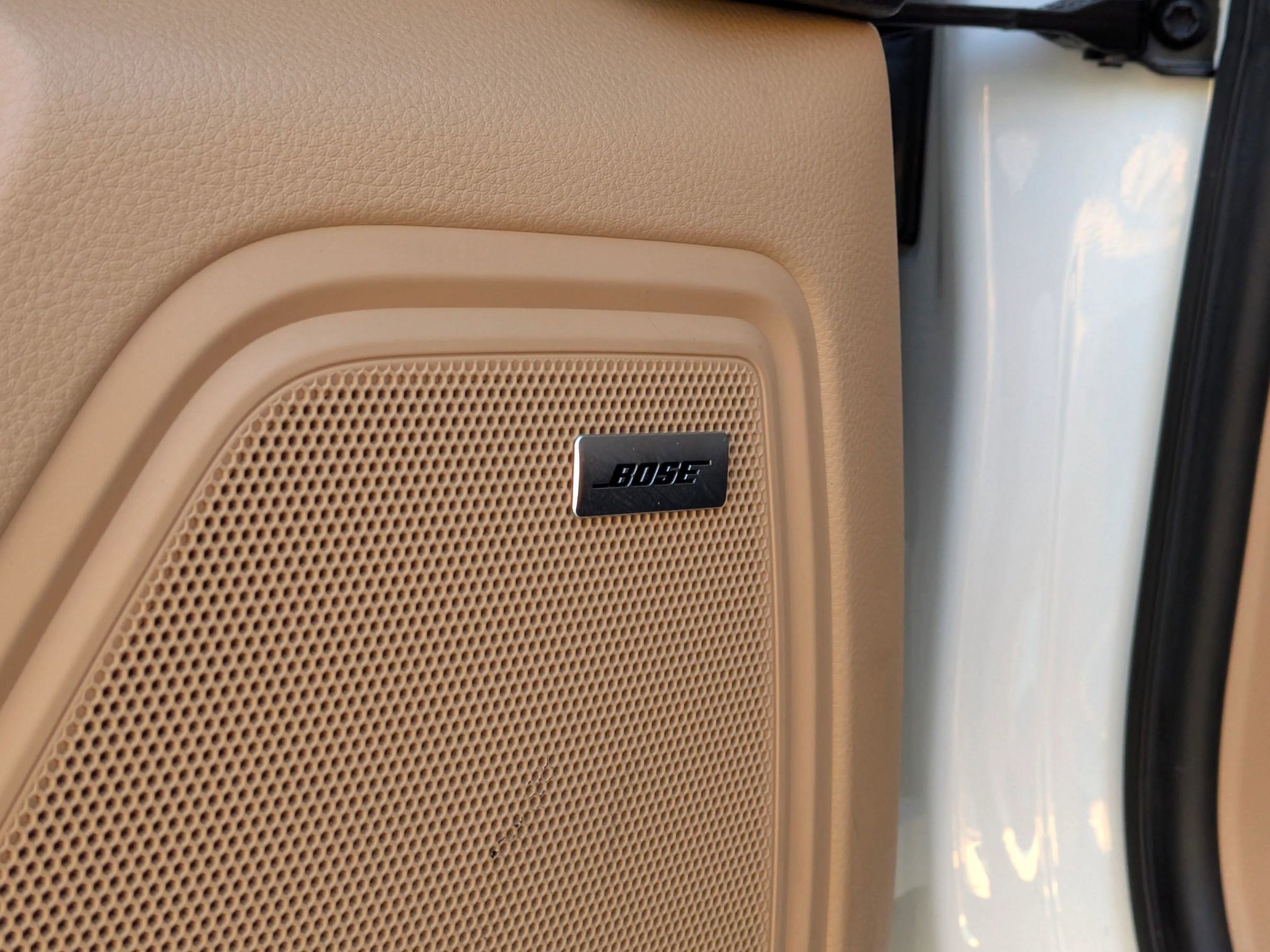 Used 2017 Porsche Macan S image 16