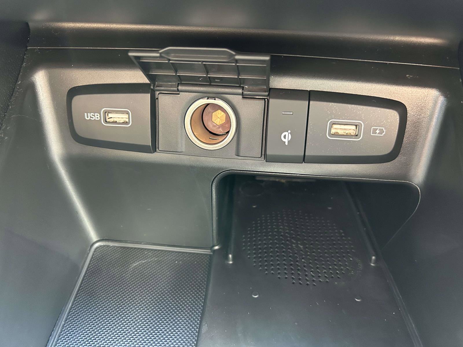 Used 2024 Hyundai Santa Cruz SEL w/ Activity Package image 25