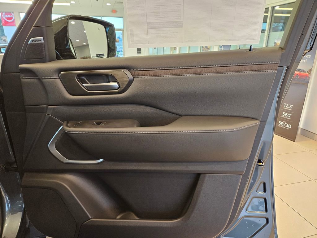 New 2026 Nissan Armada Platinum image 22