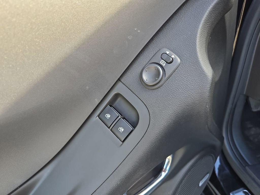 Used 2010 Chevrolet Camaro SS image 32