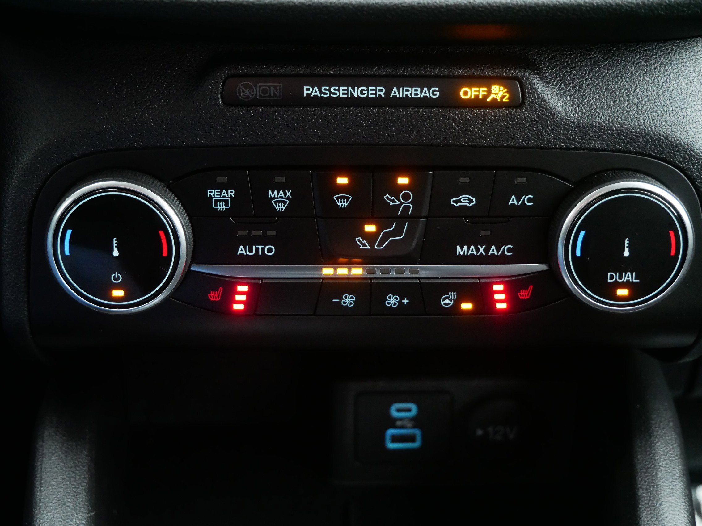 Used 2023 Ford Escape Active image 15