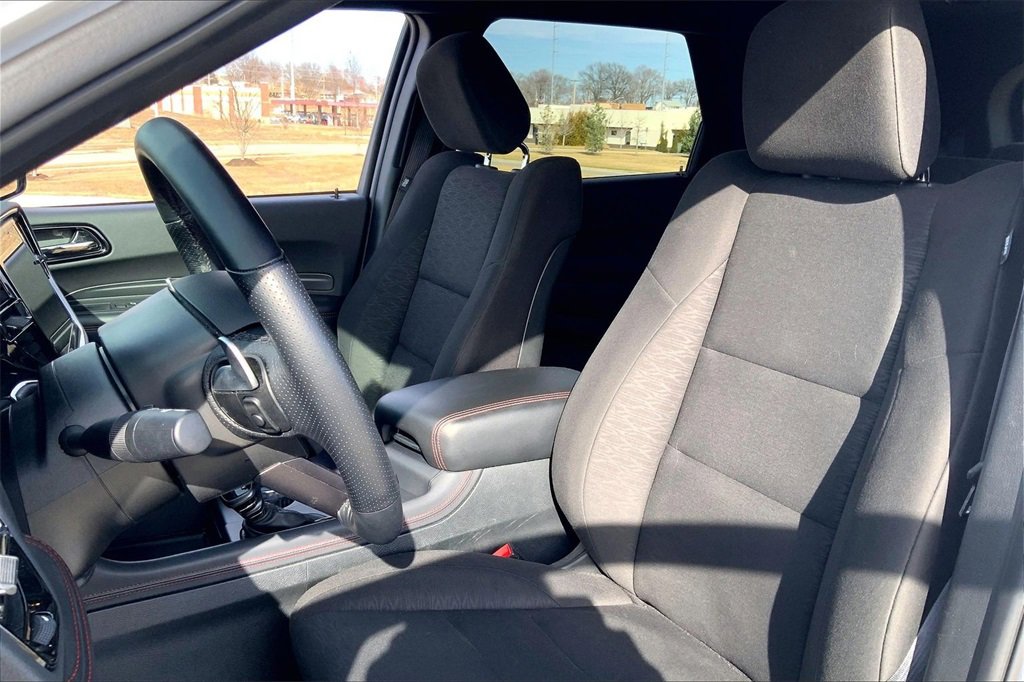 Used 2025 Dodge Durango GT image 9