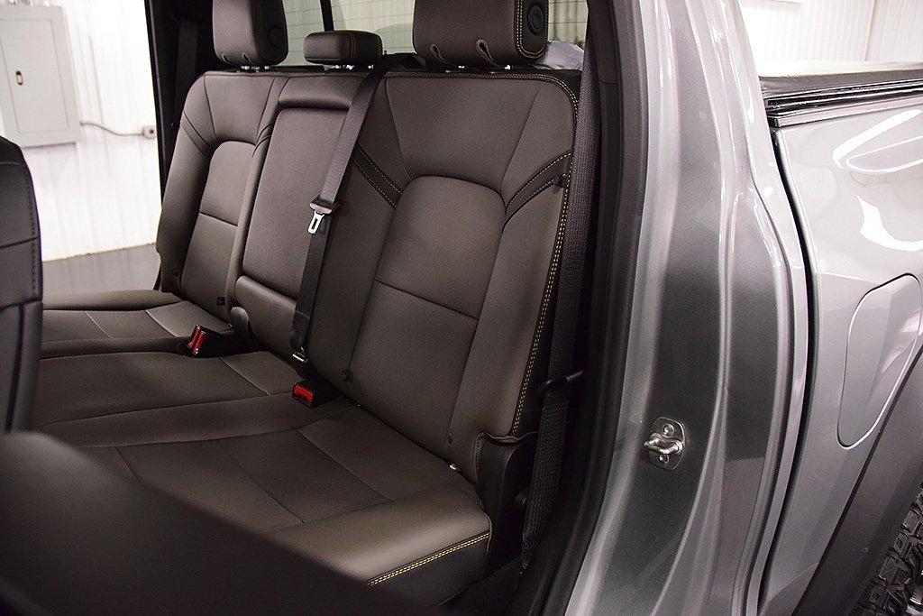 Used 2024 Chevrolet Colorado ZR2 w/ ZR2 Convenience Package III image 34