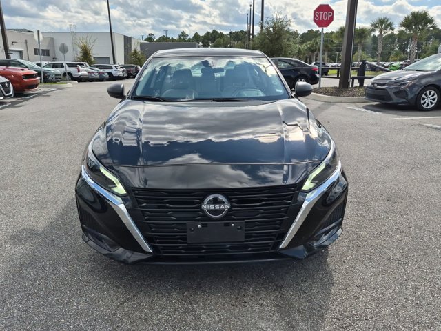 Used 2025 Nissan Altima 2.5 SV AWD/4WD image 2