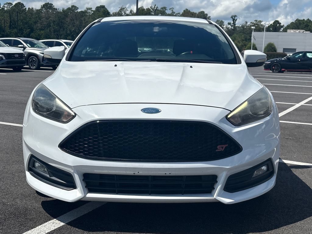 Used 2015 Ford Focus ST w/ Equipment Group 401A FWD image 2