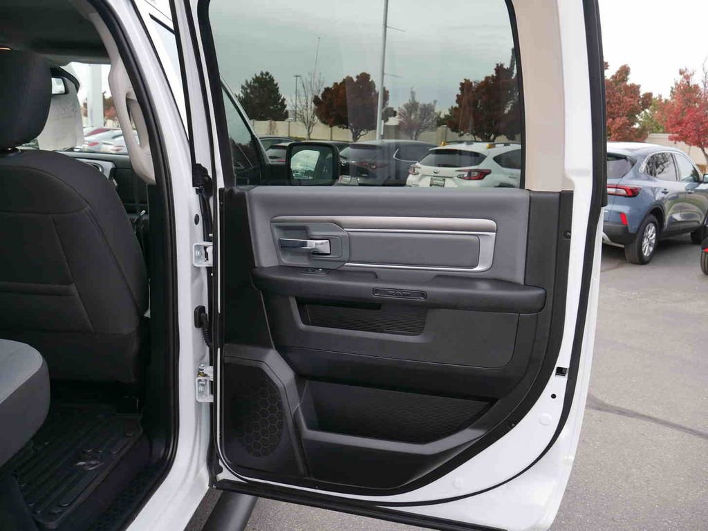 Used 2023 RAM 1500 Classic SLT w/ Electronics Convenience Group image 23