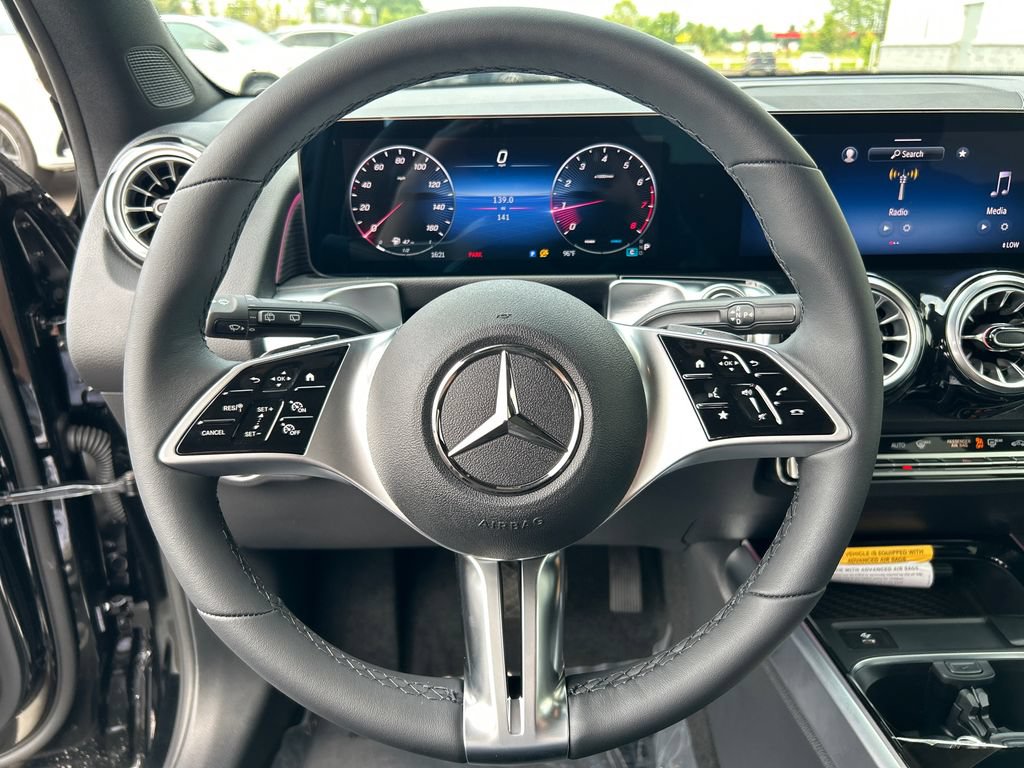 New 2026 Mercedes-Benz GLB 250 4MATIC image 18