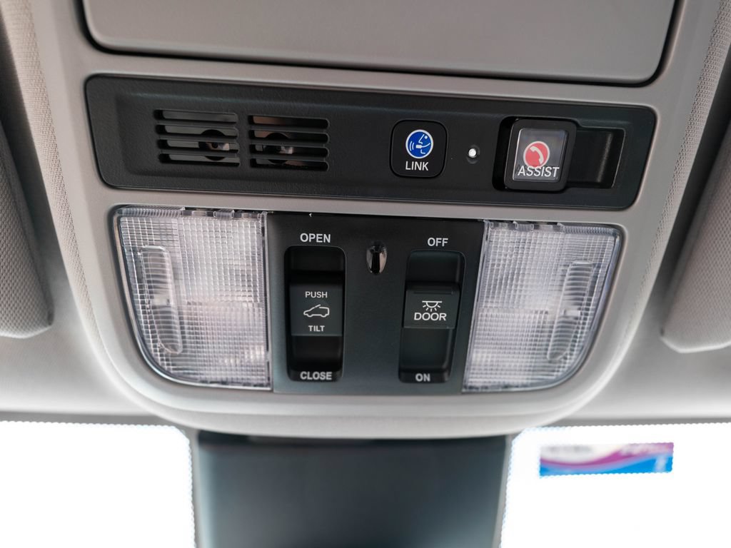 Used 2024 Honda Odyssey Elite image 38
