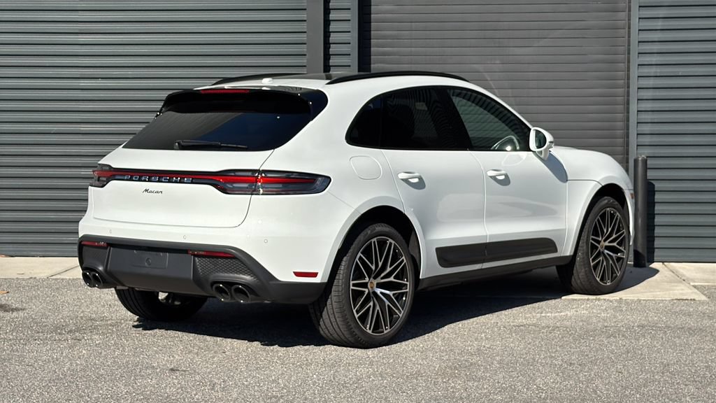 Used 2026 Porsche Macan AWD/4WD image 24