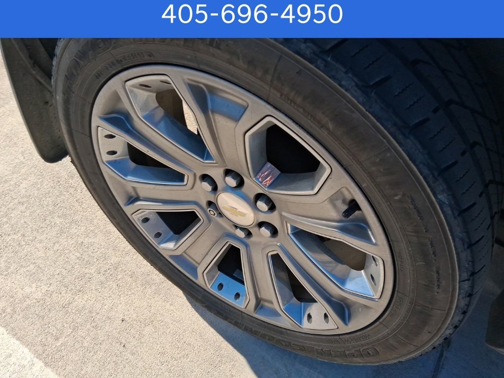 Used 2017 Chevrolet Suburban Premier image 11