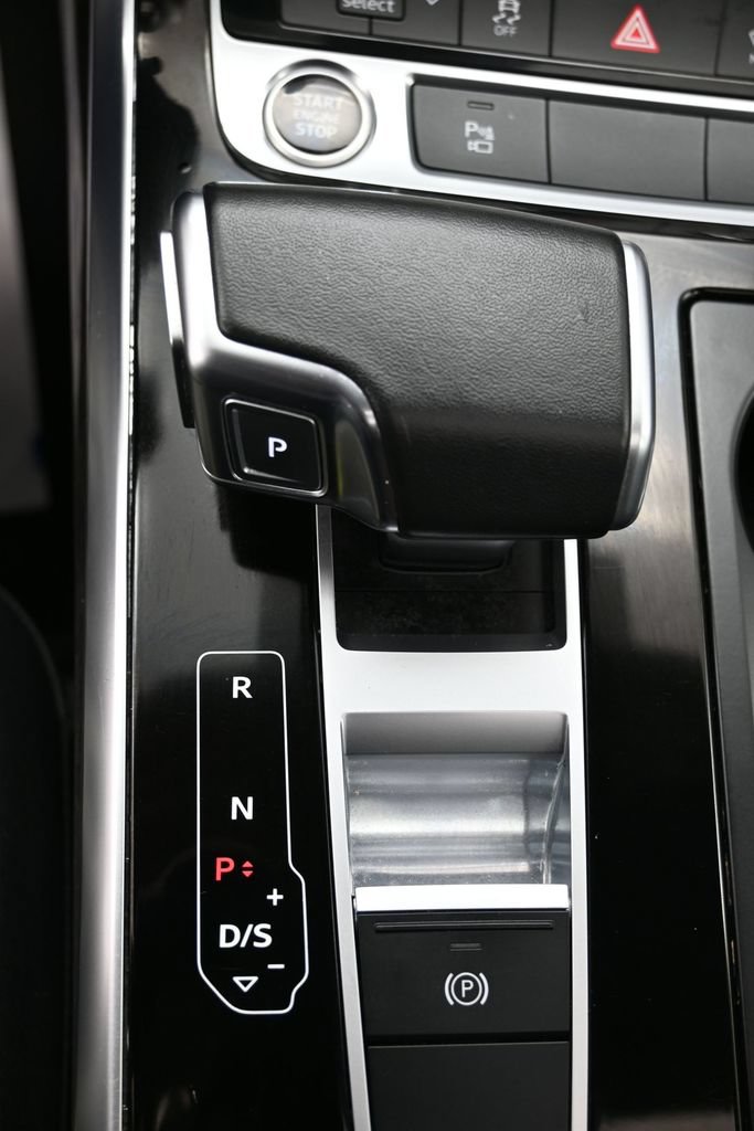 Used 2023 Audi Q7 2.0T Premium AWD/4WD image 31