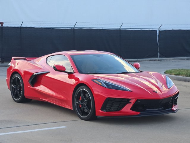 Used 2021 Chevrolet Corvette Stingray Preferred Cpe w/ Z51 Performance Package RWD image 3