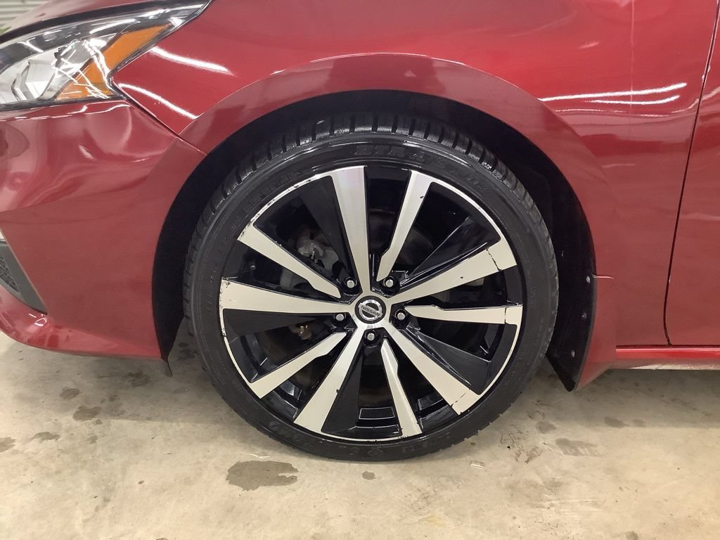 Used 2019 Nissan Altima 2.5 SR w/ SR Premium Package AWD/4WD image 19