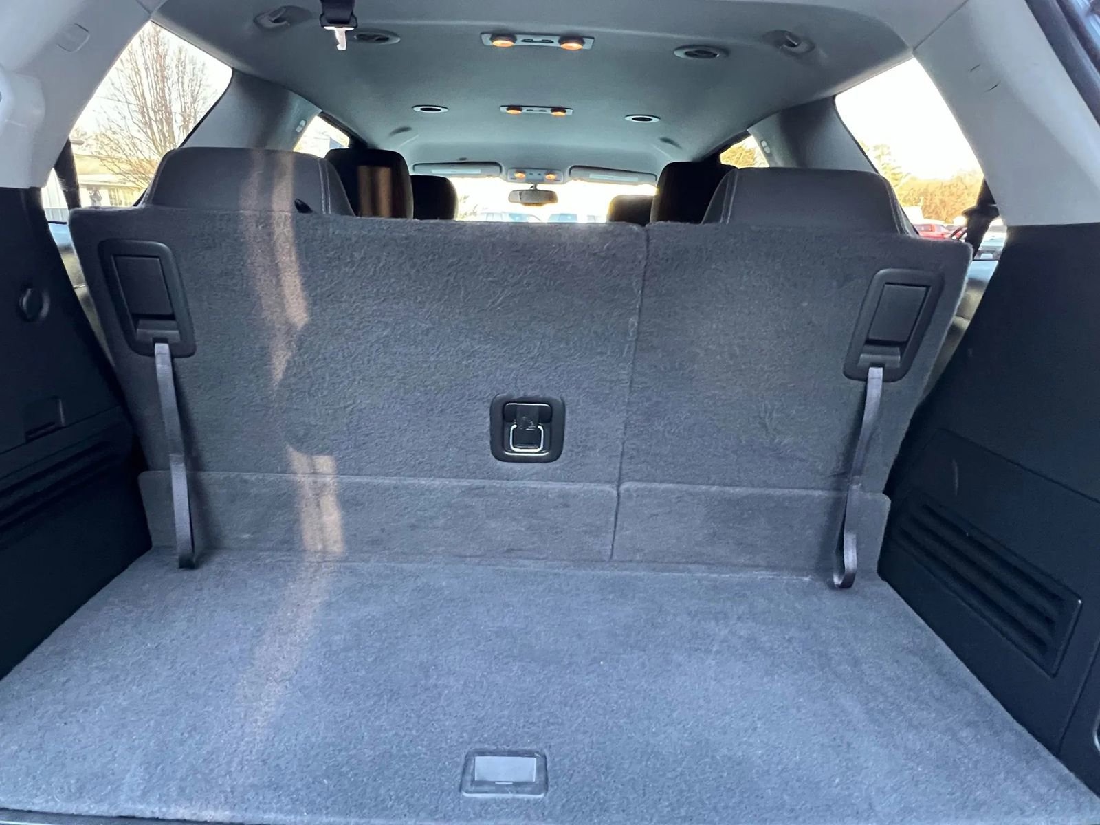 Used 2016 GMC Acadia SLE image 12