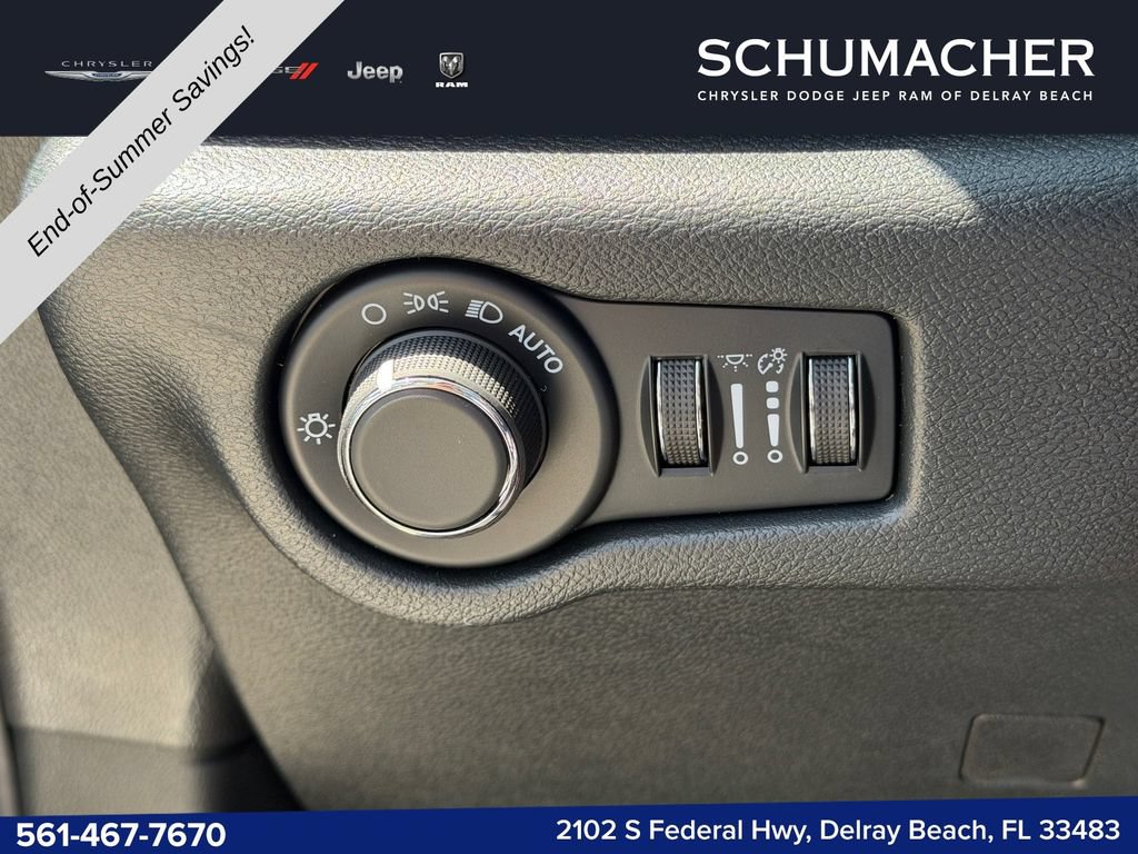 New 2027 Chrysler Pacifica Limited AWD/4WD image 23