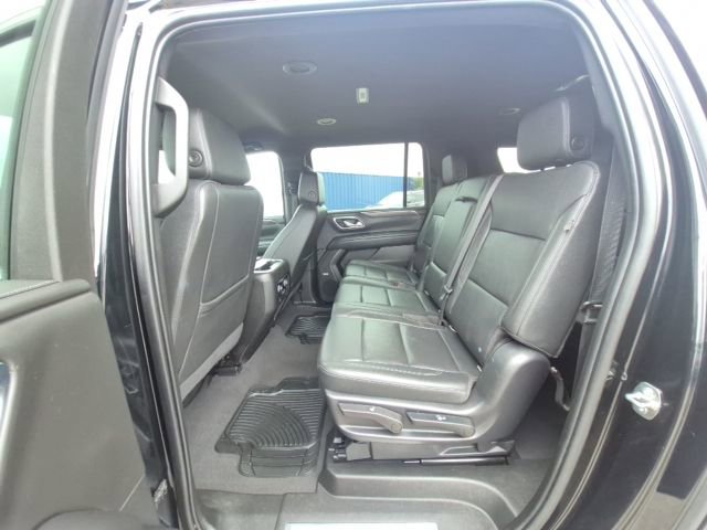 Used 2022 Chevrolet Suburban LT AWD/4WD image 11