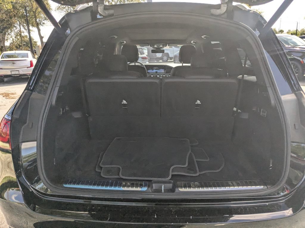 Used 2023 Mercedes-Benz GLS 450 4MATIC image 26