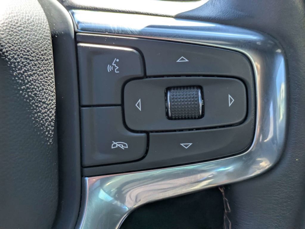 Used 2022 Chevrolet Blazer Premier w/ Enhanced Convenience Package image 28