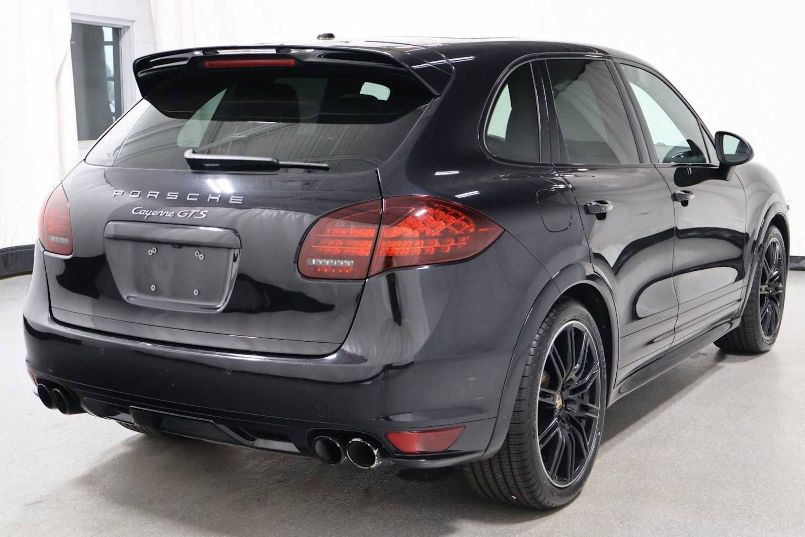 Used 2014 Porsche Cayenne GTS AWD/4WD image 9