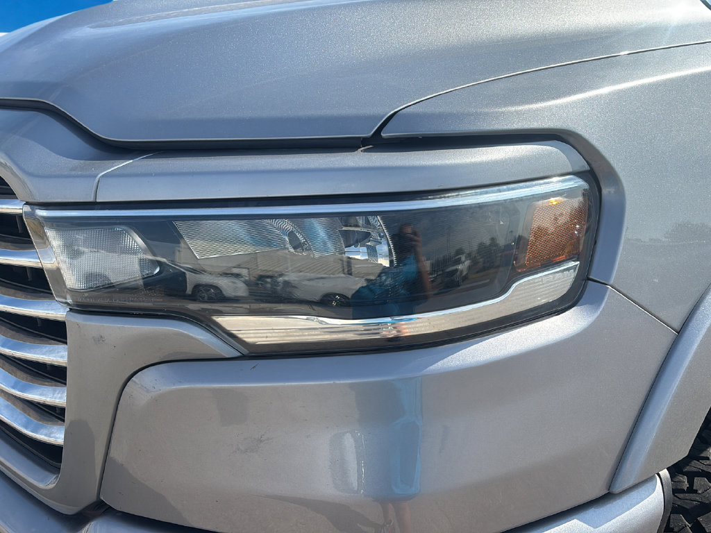 Used 2025 RAM 1500 Laramie w/ Laramie Southwest Edition AWD/4WD image 10