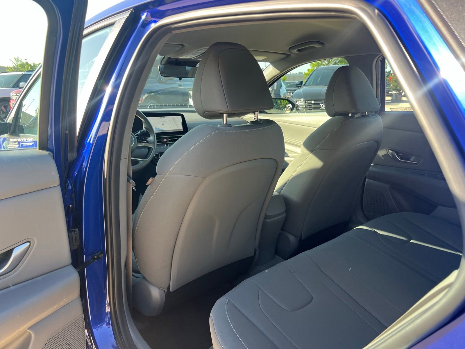 Used 2023 Hyundai Elantra SEL w/ Convenience Package FWD image 15