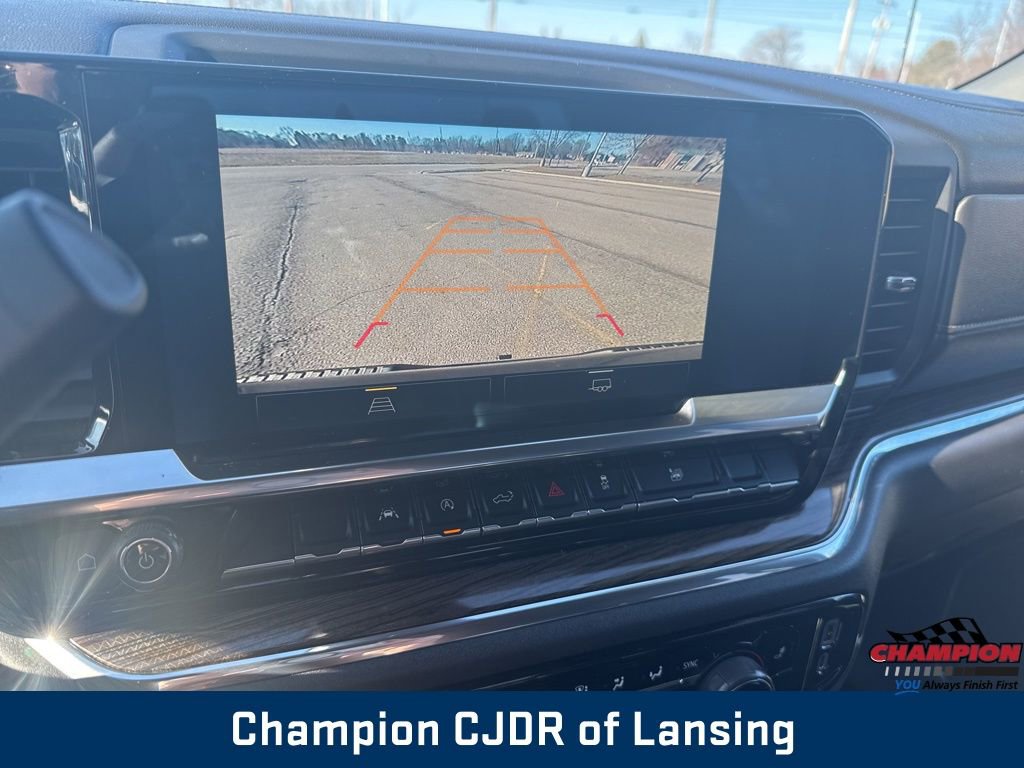 Used 2023 Chevrolet Silverado 1500 LT image 28