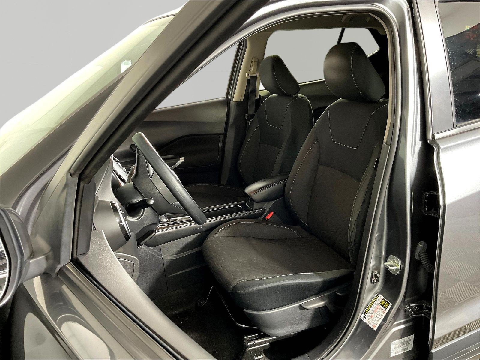 Used 2023 Nissan Kicks SV FWD image 21