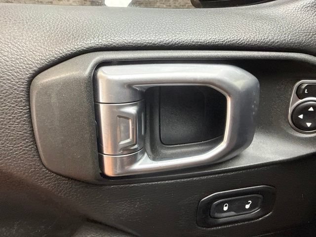 Used 2020 Jeep Gladiator Rubicon AWD/4WD image 20