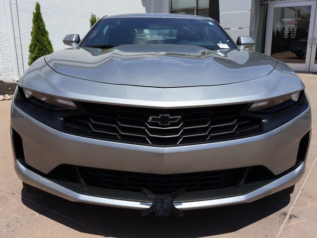 Used 2023 Chevrolet Camaro LT w/ Technology Package RWD image 2