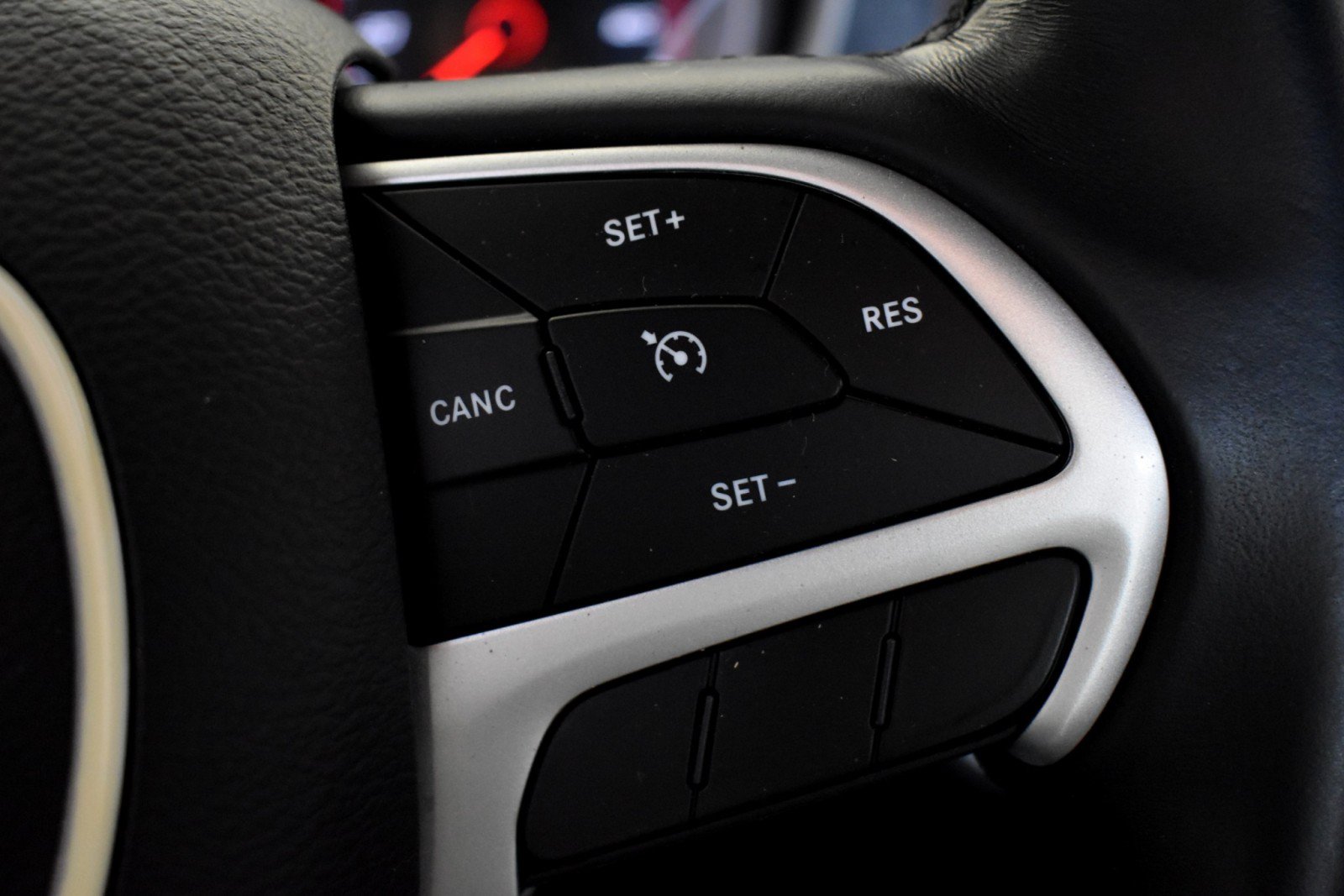 Used 2018 Dodge Charger SXT Plus RWD image 19