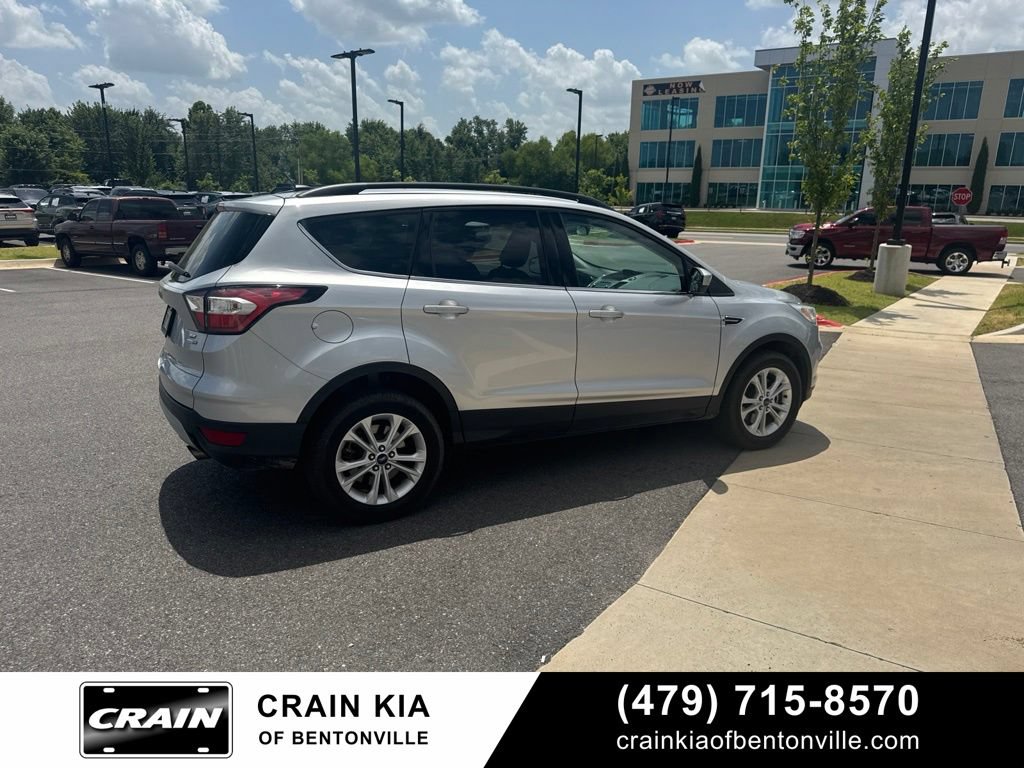 Used 2018 Ford Escape SE AWD/4WD image 4