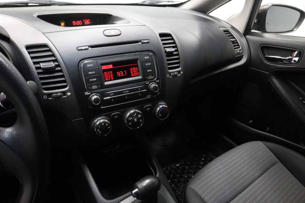 Used 2014 Kia Forte LX w/ Popular Package image 28