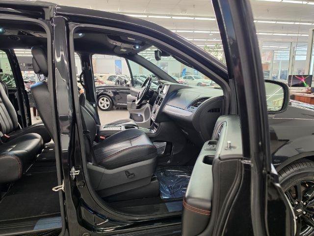 Used 2019 Dodge Grand Caravan GT FWD image 10