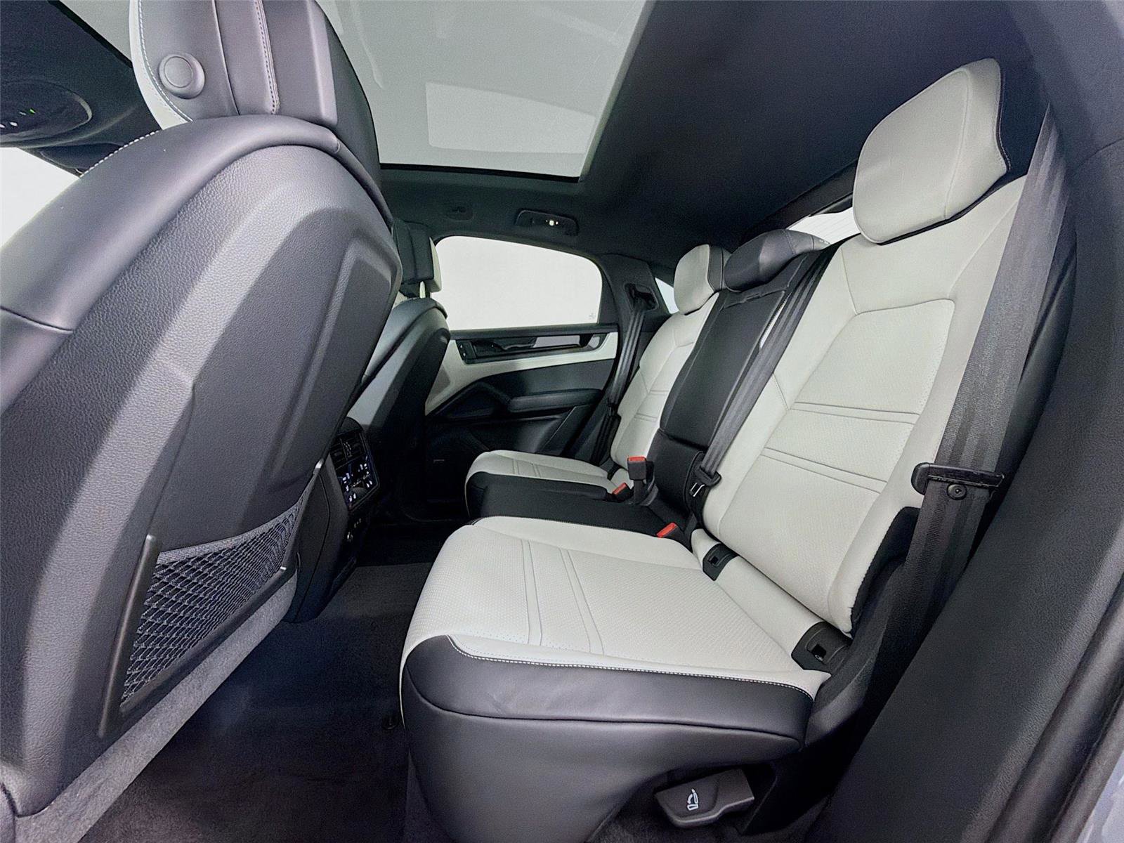 New 2026 Porsche Cayenne S image 17