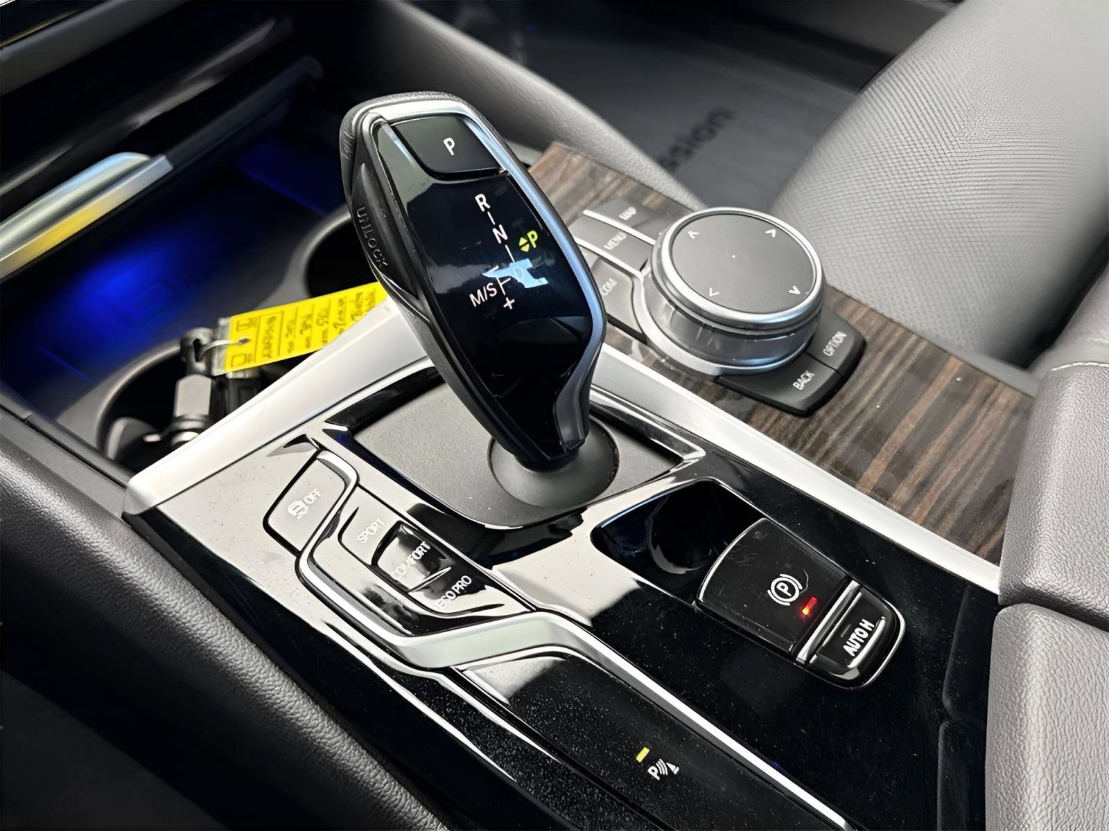 Used 2021 BMW 530i xDrive 530i xDrive w/ Premium Package image 20