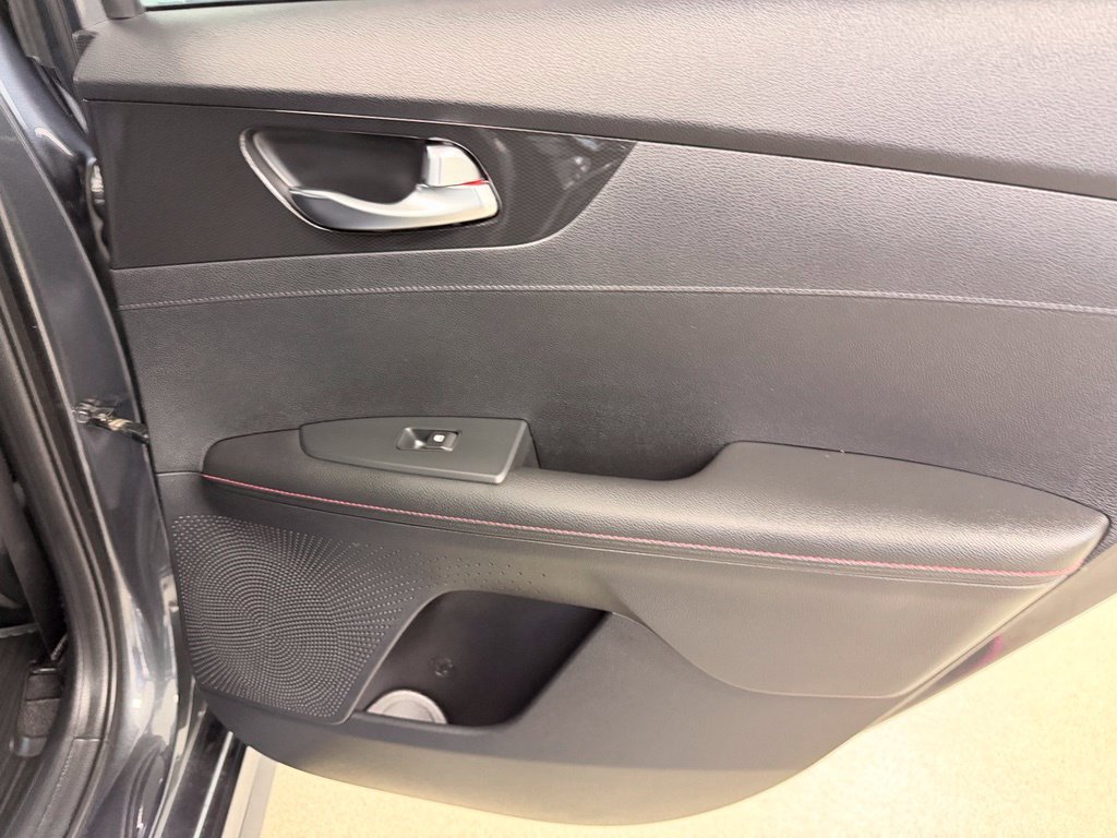 Used 2020 Kia Forte GT FWD image 30