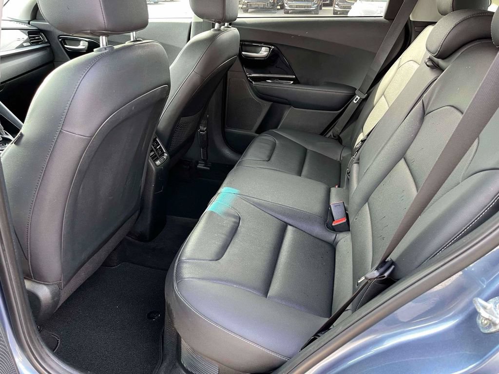 Used 2022 Kia Niro EX Premium FWD image 5