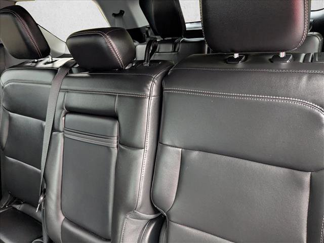 Used 2023 Ford Explorer XLT w/ Equipment Group 202A image 10