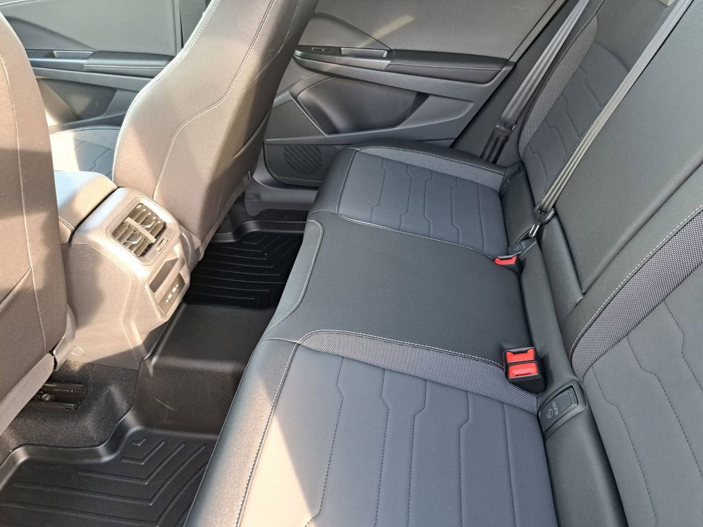 New 2026 Volkswagen Taos SE image 23