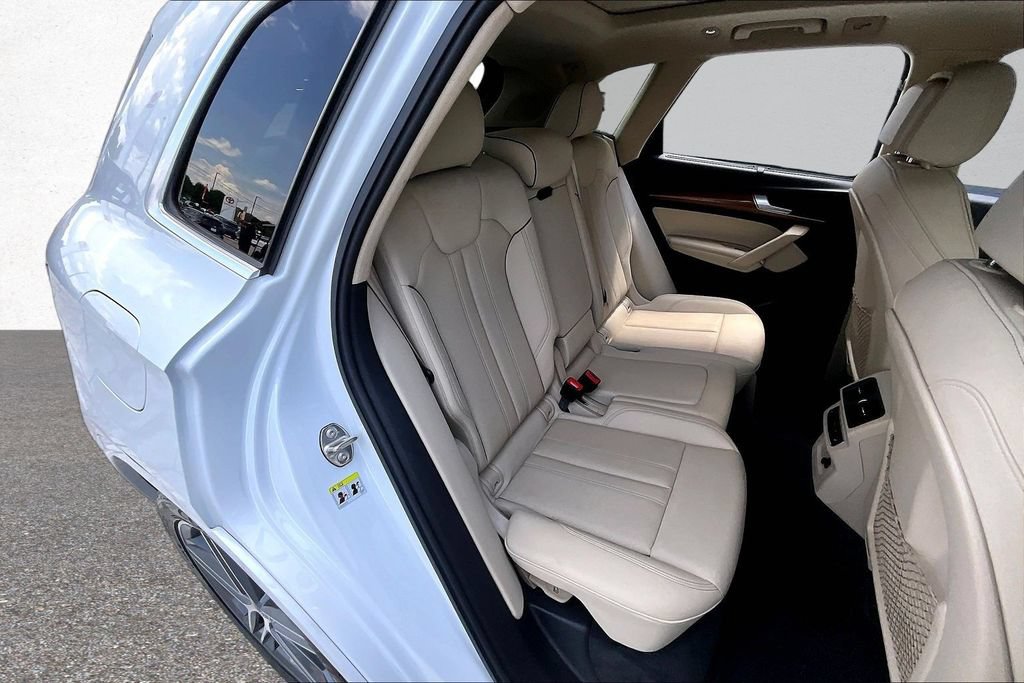 Used 2021 Audi Q5 e Prestige w/ Prestige Package AWD/4WD image 26