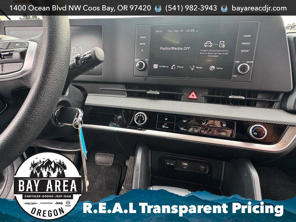 Used 2024 Kia Sportage LX image 20