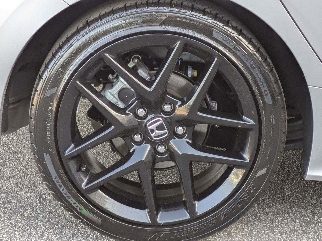 Certified 2025 Honda Civic Sport image 22