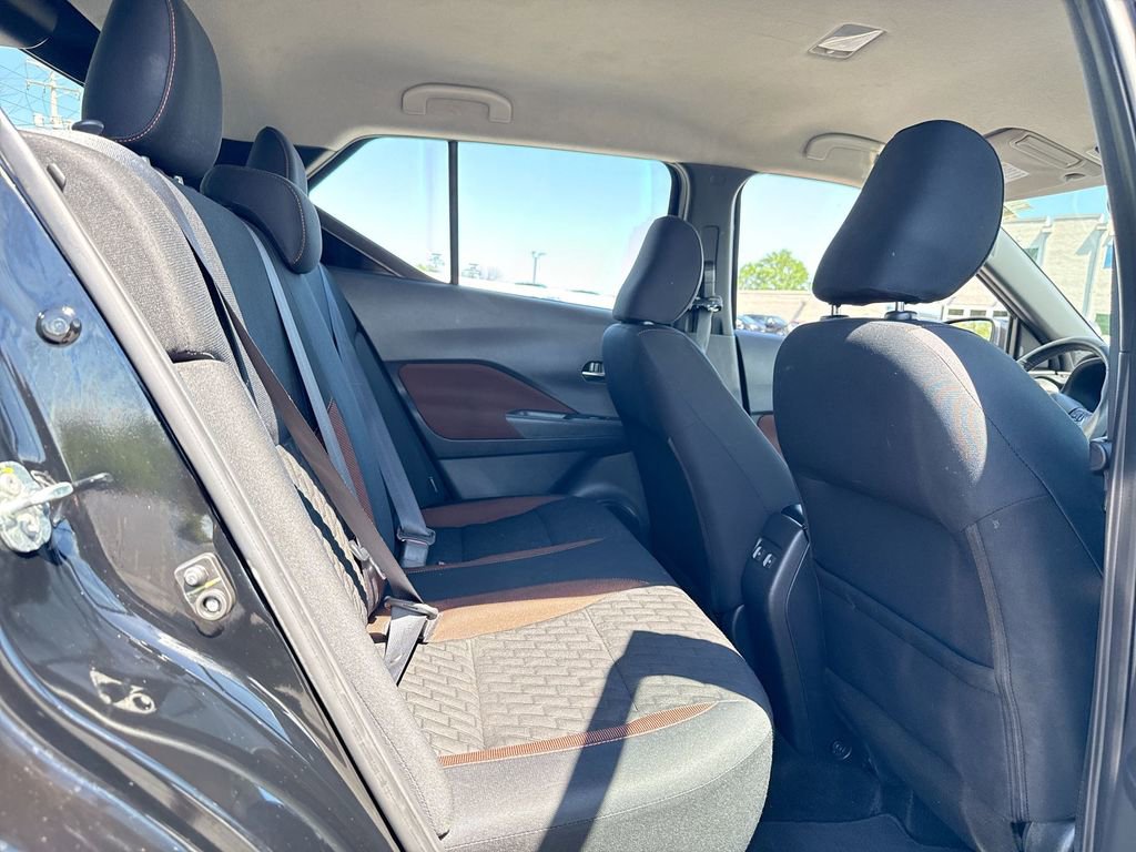 Used 2023 Nissan Kicks SR w/ Interior Electronics Package FWD image 23