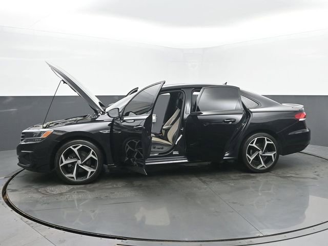 Used 2021 Volkswagen Passat 2.0T R-Line image 55