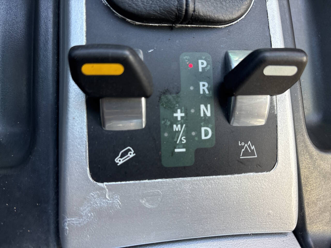 Used 2004 Land Rover Range Rover HSE AWD/4WD image 11