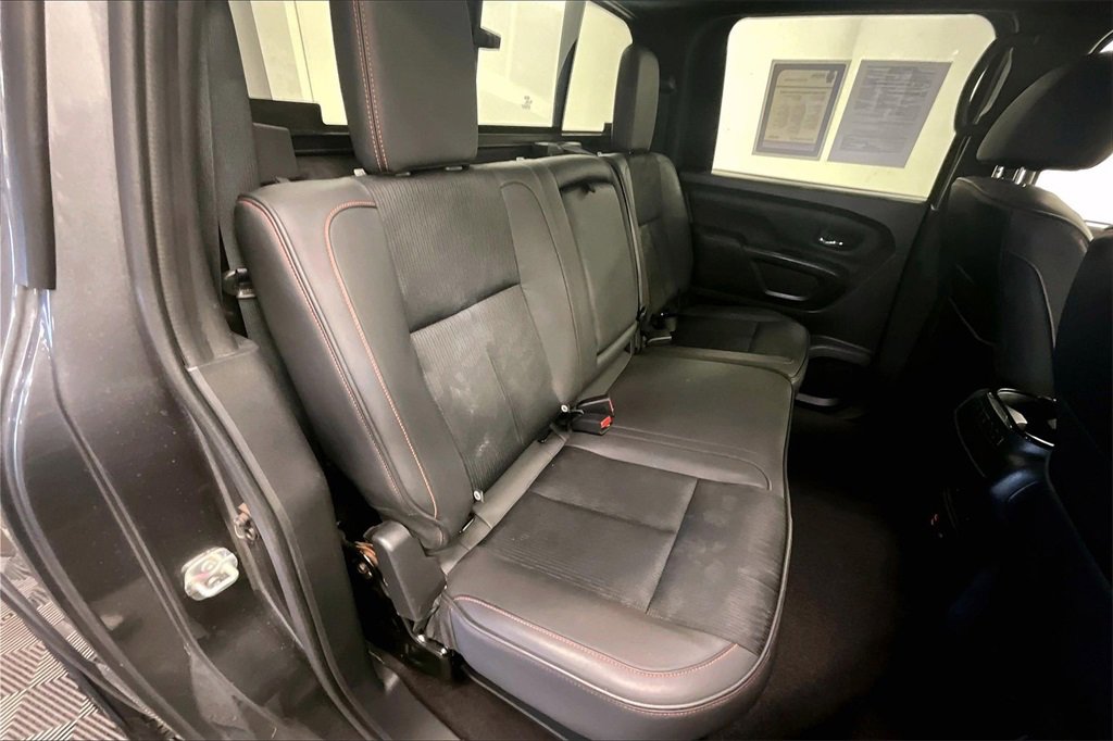 Used 2023 Nissan Titan PRO-4X image 23