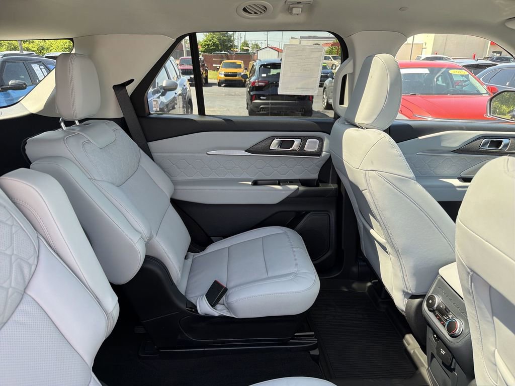 New 2026 Ford Explorer Platinum AWD/4WD image 14