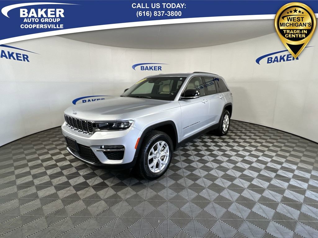 Used 2023 Jeep Grand Cherokee Limited w/ Trailer Tow Prep Group (B)